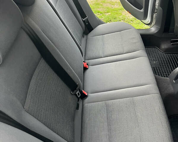 Серый Фольксваген Гольф, объемом двигателя 1.4 л и пробегом 277 тыс. км за 5200 $, фото 11 на Automoto.ua