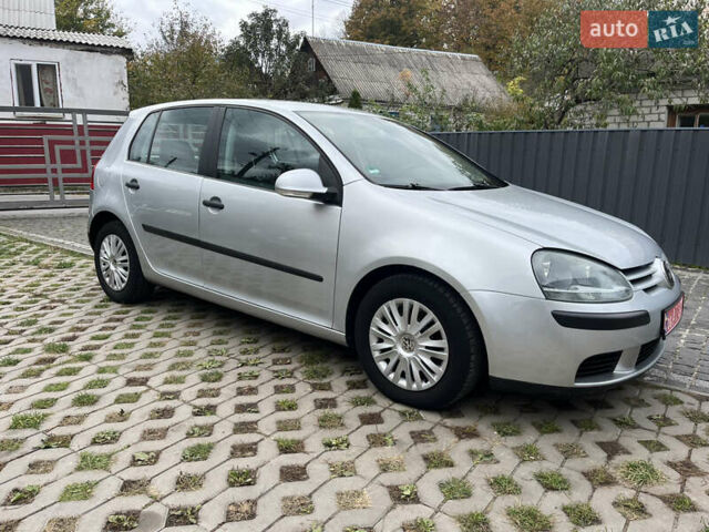 Серый Фольксваген Гольф, объемом двигателя 1.6 л и пробегом 259 тыс. км за 5400 $, фото 7 на Automoto.ua