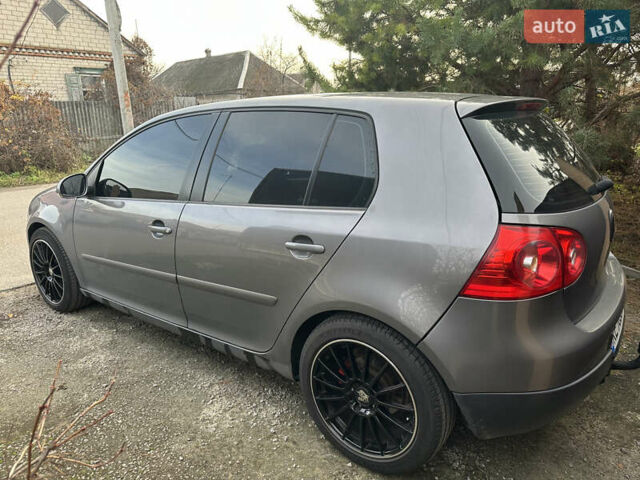 Серый Фольксваген Гольф, объемом двигателя 1.6 л и пробегом 263 тыс. км за 5600 $, фото 21 на Automoto.ua