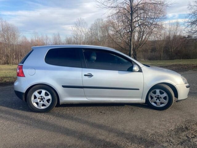 Серый Фольксваген Гольф, объемом двигателя 1.4 л и пробегом 243 тыс. км за 4400 $, фото 3 на Automoto.ua