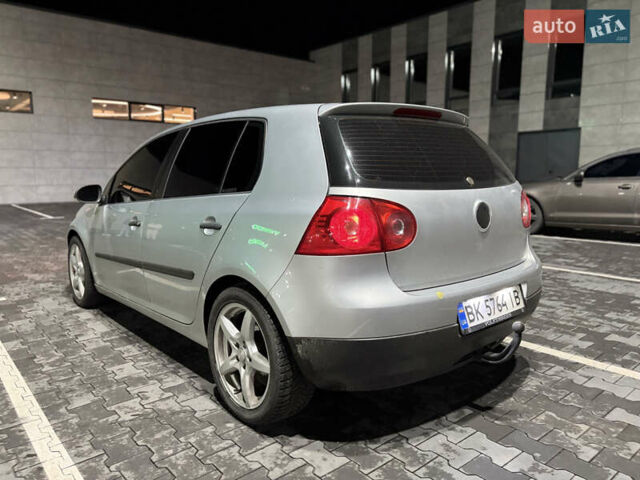 Серый Фольксваген Гольф, объемом двигателя 1.6 л и пробегом 202 тыс. км за 5100 $, фото 9 на Automoto.ua