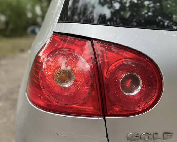 Сірий Фольксваген Гольф, об'ємом двигуна 1.4 л та пробігом 215 тис. км за 5350 $, фото 10 на Automoto.ua