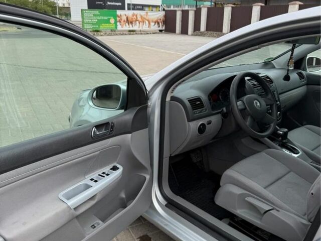 Сірий Фольксваген Гольф, об'ємом двигуна 1.6 л та пробігом 198 тис. км за 6000 $, фото 6 на Automoto.ua