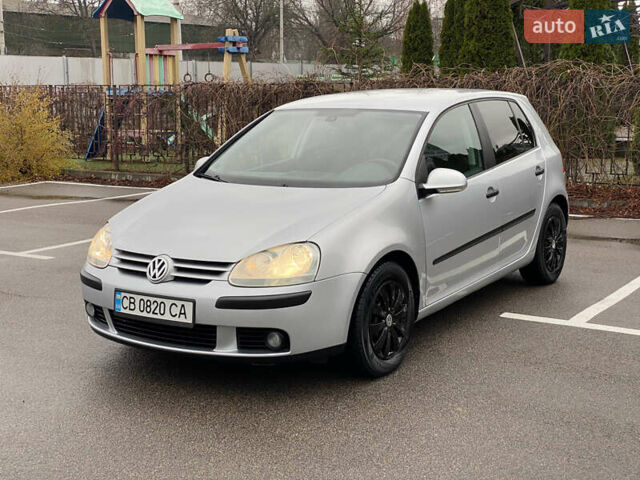 Серый Фольксваген Гольф, объемом двигателя 1.6 л и пробегом 250 тыс. км за 5800 $, фото 1 на Automoto.ua