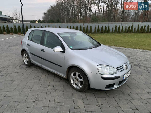 Серый Фольксваген Гольф, объемом двигателя 1.6 л и пробегом 236 тыс. км за 4800 $, фото 8 на Automoto.ua