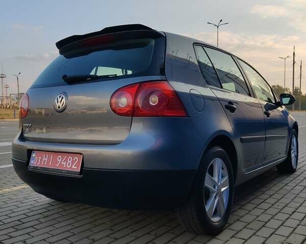 Сірий Фольксваген Гольф, об'ємом двигуна 1.6 л та пробігом 203 тис. км за 6850 $, фото 3 на Automoto.ua