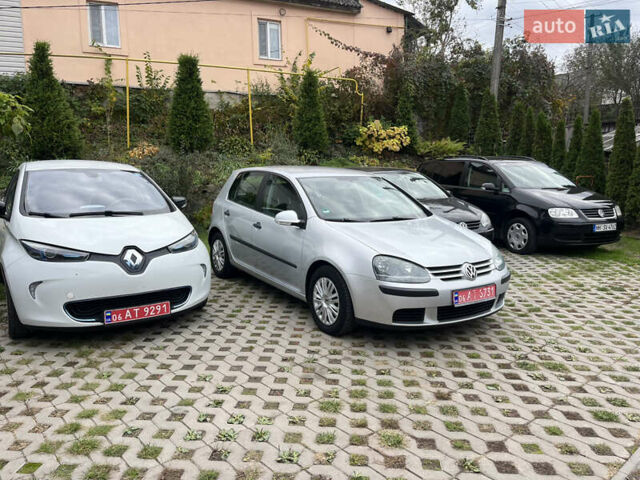 Серый Фольксваген Гольф, объемом двигателя 1.6 л и пробегом 259 тыс. км за 5400 $, фото 4 на Automoto.ua