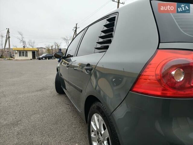 Серый Фольксваген Гольф, объемом двигателя 1.6 л и пробегом 200 тыс. км за 6500 $, фото 6 на Automoto.ua