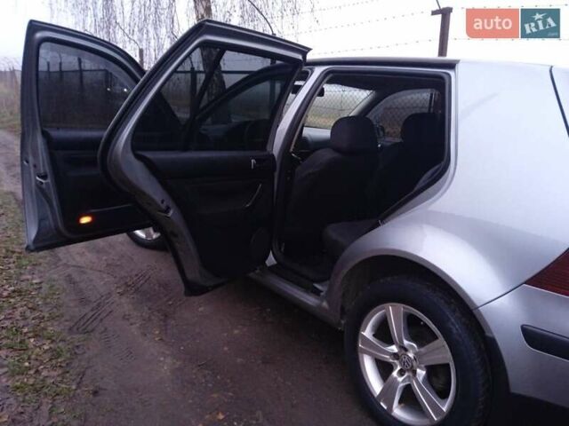 Серый Фольксваген Гольф, объемом двигателя 1.39 л и пробегом 237 тыс. км за 4750 $, фото 25 на Automoto.ua