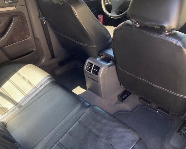 Серый Фольксваген Гольф, объемом двигателя 1.6 л и пробегом 261 тыс. км за 4799 $, фото 7 на Automoto.ua