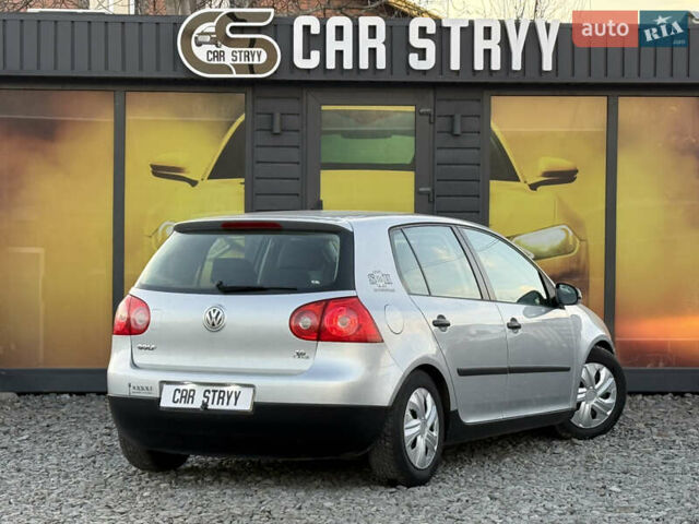 Серый Фольксваген Гольф, объемом двигателя 1.6 л и пробегом 229 тыс. км за 5600 $, фото 3 на Automoto.ua