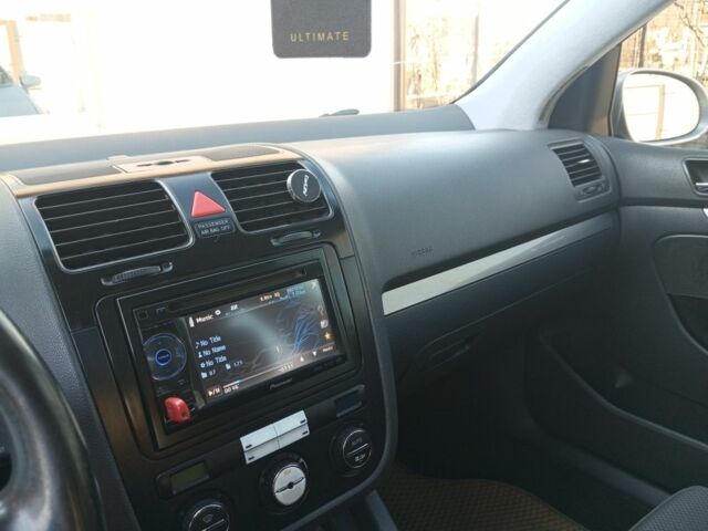 Серый Фольксваген Гольф, объемом двигателя 0 л и пробегом 302 тыс. км за 5000 $, фото 5 на Automoto.ua