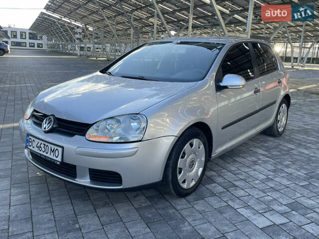 Серый Фольксваген Гольф, объемом двигателя 1.6 л и пробегом 214 тыс. км за 5670 $, фото 8 на Automoto.ua