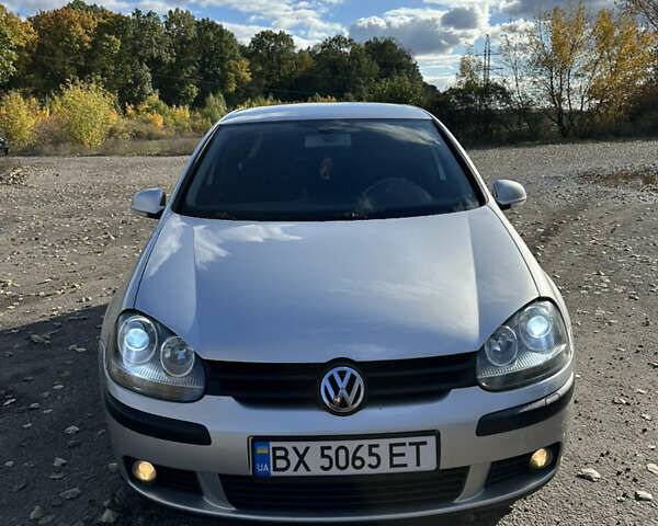 Серый Фольксваген Гольф, объемом двигателя 1.98 л и пробегом 230 тыс. км за 6700 $, фото 2 на Automoto.ua