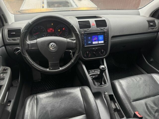 Фольксваген Гольф 2004 в Городке на Automoto.ua Серый Фольксваген Гольф, объемом двигателя 1.4 л и пробегом 420 тыс. км за 3450 $, фото 17 на Automoto.ua