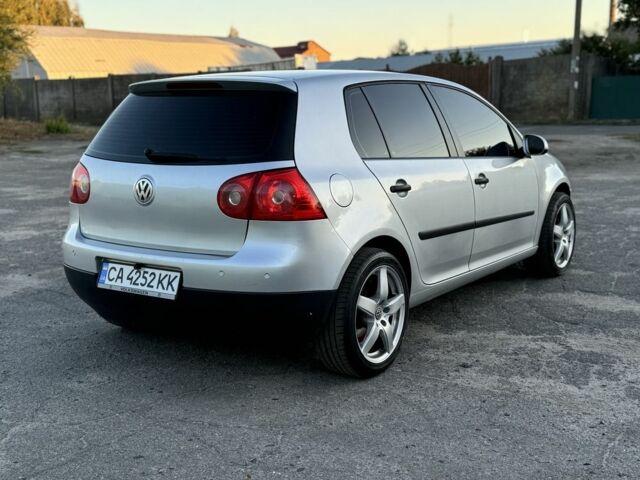 Серый Фольксваген Гольф, объемом двигателя 1.6 л и пробегом 290 тыс. км за 4999 $, фото 6 на Automoto.ua