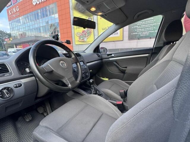 Сірий Фольксваген Гольф, об'ємом двигуна 1.6 л та пробігом 267 тис. км за 4800 $, фото 7 на Automoto.ua