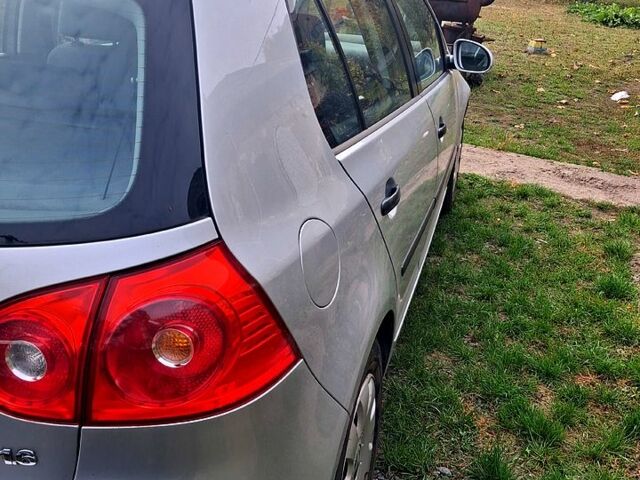 Сірий Фольксваген Гольф, об'ємом двигуна 1.6 л та пробігом 211 тис. км за 8000 $, фото 2 на Automoto.ua