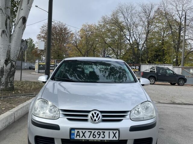 Серый Фольксваген Гольф, объемом двигателя 1.4 л и пробегом 208 тыс. км за 5200 $, фото 1 на Automoto.ua