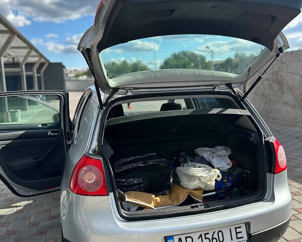 Фольксваген Гольф 2004 в Запорожье на Automoto.ua Серый Фольксваген Гольф, объемом двигателя 1.4 л и пробегом 220 тыс. км за 5300 $, фото 14 на Automoto.ua