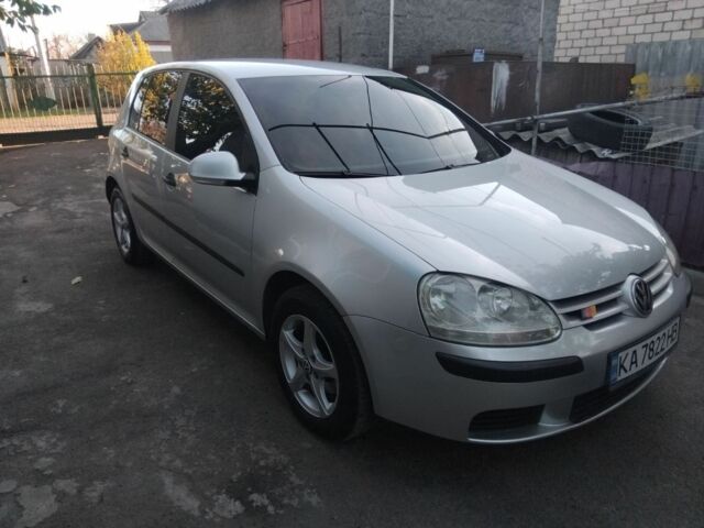 Серый Фольксваген Гольф, объемом двигателя 1.9 л и пробегом 300 тыс. км за 5600 $, фото 1 на Automoto.ua