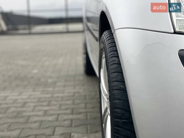 Серый Фольксваген Гольф, объемом двигателя 1.6 л и пробегом 225 тыс. км за 5400 $, фото 8 на Automoto.ua