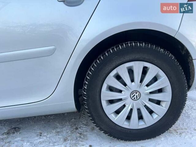 Серый Фольксваген Гольф, объемом двигателя 1.4 л и пробегом 141 тыс. км за 5299 $, фото 48 на Automoto.ua