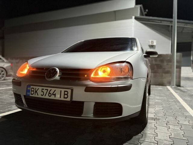 Серый Фольксваген Гольф, объемом двигателя 1.6 л и пробегом 202 тыс. км за 5100 $, фото 4 на Automoto.ua