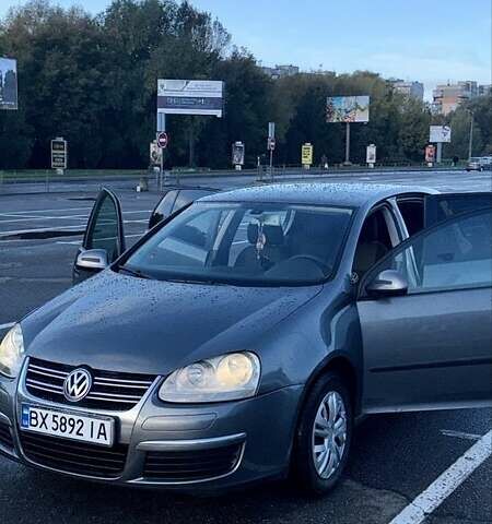 Фольксваген Гольф 2004 в Хмельницком на Automoto.ua Серый Фольксваген Гольф, объемом двигателя 1.4 л и пробегом 256 тыс. км за 4999 $, фото 4 на Automoto.ua