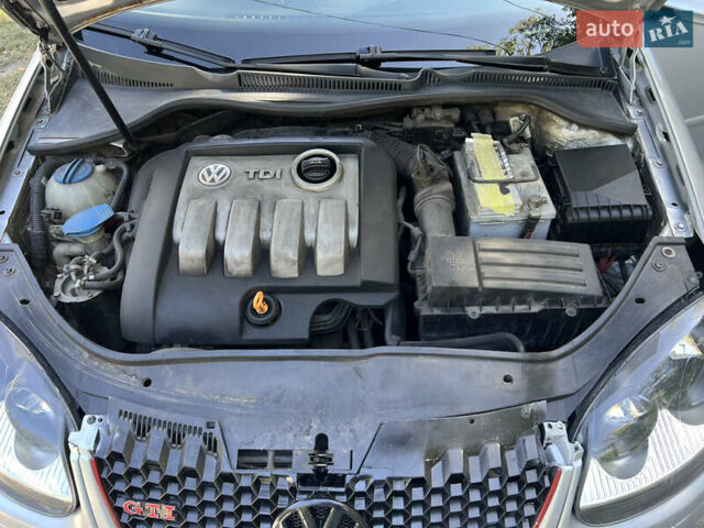 Серый Фольксваген Гольф, объемом двигателя 1.9 л и пробегом 375 тыс. км за 5200 $, фото 38 на Automoto.ua