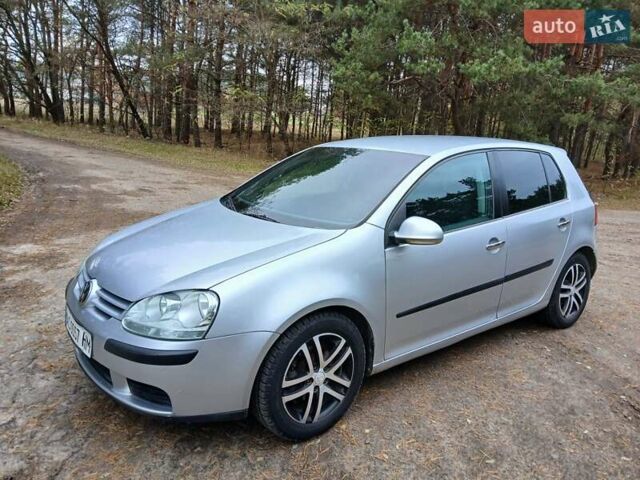 Серый Фольксваген Гольф, объемом двигателя 1.4 л и пробегом 300 тыс. км за 3750 $, фото 7 на Automoto.ua