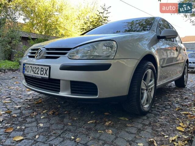 Серый Фольксваген Гольф, объемом двигателя 1.6 л и пробегом 220 тыс. км за 5200 $, фото 18 на Automoto.ua