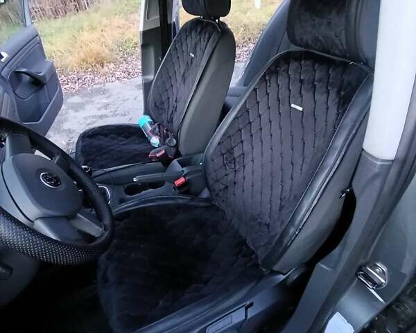 Сірий Фольксваген Гольф, об'ємом двигуна 1.39 л та пробігом 274 тис. км за 4000 $, фото 27 на Automoto.ua