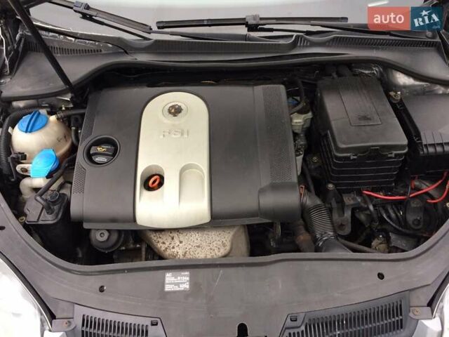 Сірий Фольксваген Гольф, об'ємом двигуна 1.39 л та пробігом 186 тис. км за 4800 $, фото 17 на Automoto.ua