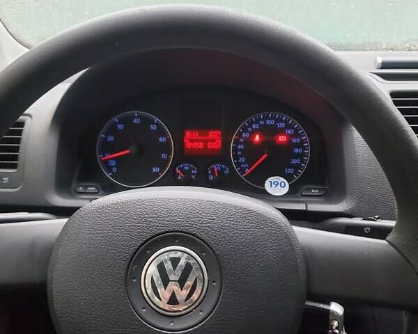 Фольксваген Гольф 2004 в Запорожье на Automoto.ua Серый Фольксваген Гольф, объемом двигателя 1.4 л и пробегом 194 тыс. км за 5600 $, фото 7 на Automoto.ua