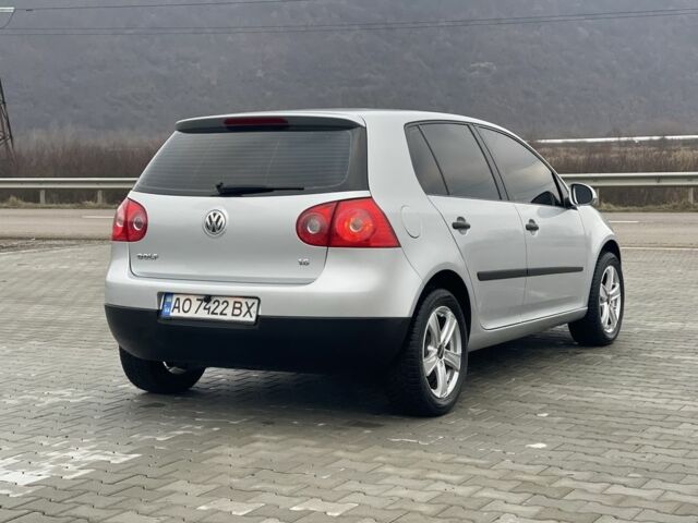 Серый Фольксваген Гольф, объемом двигателя 1.6 л и пробегом 225 тыс. км за 5400 $, фото 4 на Automoto.ua