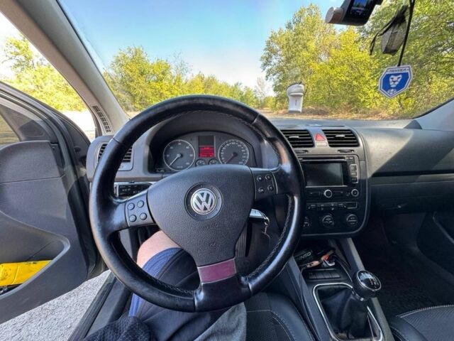 Фольксваген Гольф 2004 в Кривом Роге на Automoto.ua Серый Фольксваген Гольф, объемом двигателя 2 л и пробегом 280 тыс. км за 6500 $, фото 8 на Automoto.ua