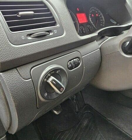 Серый Фольксваген Гольф, объемом двигателя 0 л и пробегом 280 тыс. км за 1650 $, фото 8 на Automoto.ua