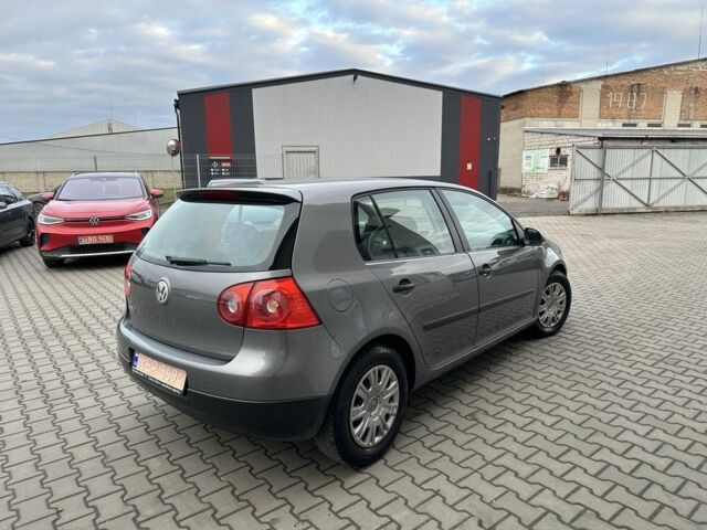 Серый Фольксваген Гольф, объемом двигателя 1.4 л и пробегом 270 тыс. км за 4400 $, фото 2 на Automoto.ua