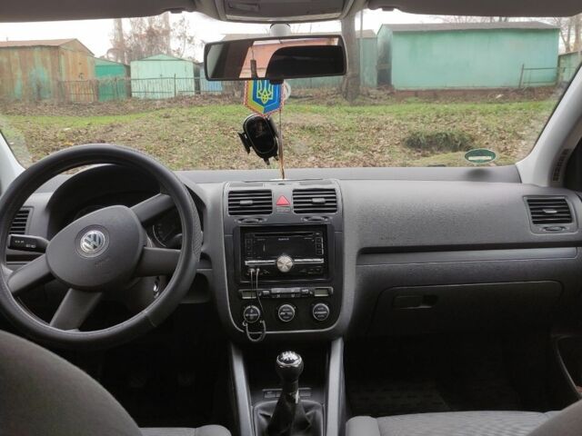 Серый Фольксваген Гольф, объемом двигателя 1.4 л и пробегом 270 тыс. км за 4600 $, фото 6 на Automoto.ua