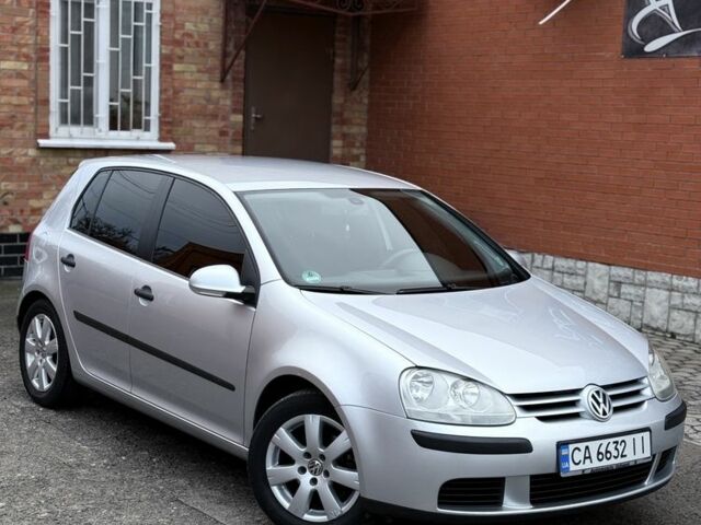 Серый Фольксваген Гольф, объемом двигателя 1.4 л и пробегом 228 тыс. км за 5500 $, фото 1 на Automoto.ua