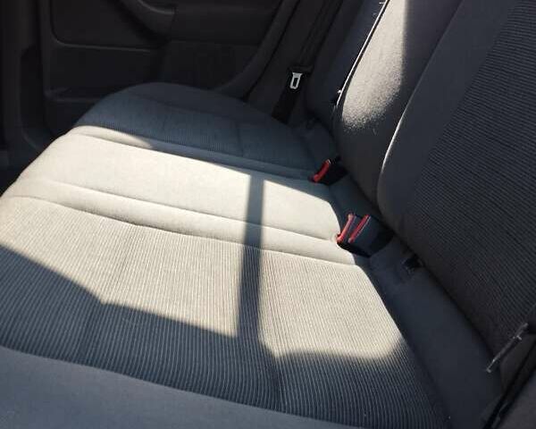 Сірий Фольксваген Гольф, об'ємом двигуна 1.4 л та пробігом 193 тис. км за 5200 $, фото 4 на Automoto.ua