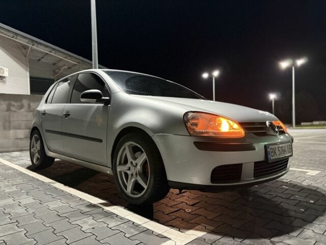 Серый Фольксваген Гольф, объемом двигателя 1.6 л и пробегом 202 тыс. км за 5100 $, фото 6 на Automoto.ua