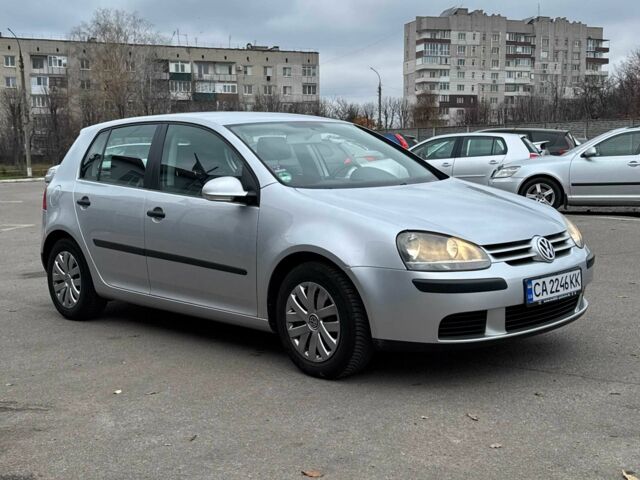 Серый Фольксваген Гольф, объемом двигателя 1.4 л и пробегом 216 тыс. км за 5850 $, фото 2 на Automoto.ua