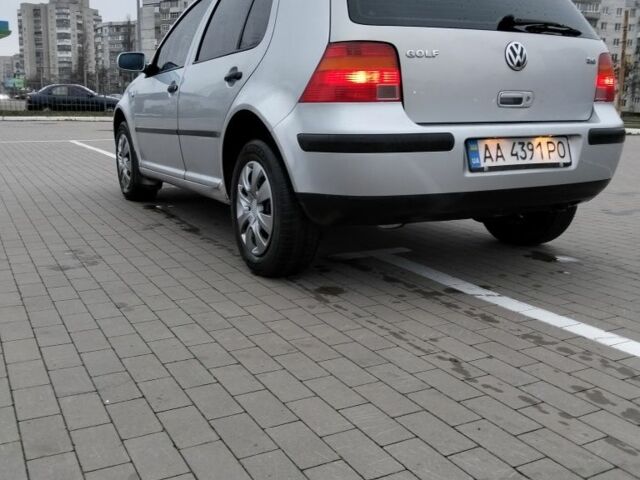 Серый Фольксваген Гольф, объемом двигателя 1.4 л и пробегом 470 тыс. км за 3700 $, фото 3 на Automoto.ua