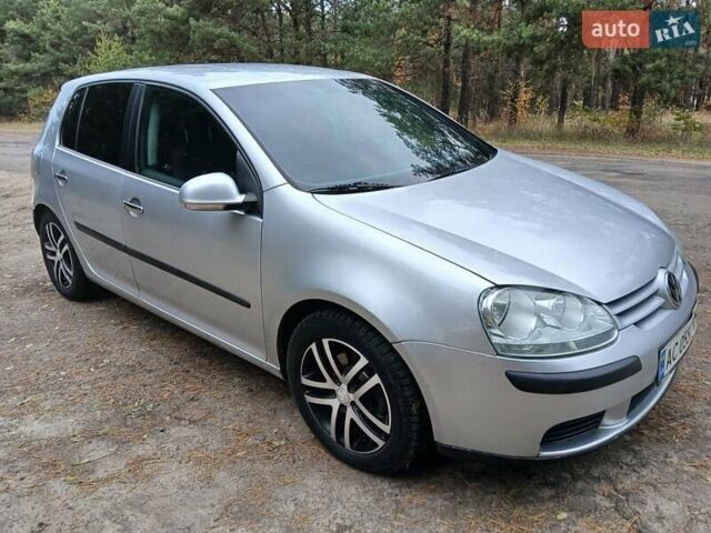 Серый Фольксваген Гольф, объемом двигателя 1.4 л и пробегом 300 тыс. км за 3750 $, фото 5 на Automoto.ua