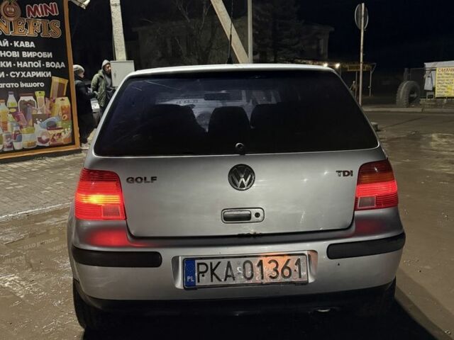 Серый Фольксваген Гольф, объемом двигателя 1.9 л и пробегом 350 тыс. км за 1600 $, фото 2 на Automoto.ua