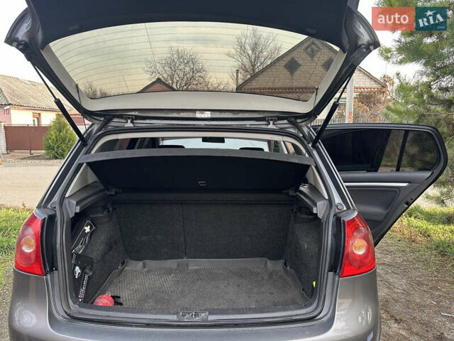 Серый Фольксваген Гольф, объемом двигателя 1.6 л и пробегом 263 тыс. км за 5600 $, фото 17 на Automoto.ua
