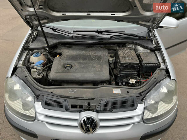 Сірий Фольксваген Гольф, об'ємом двигуна 1.4 л та пробігом 264 тис. км за 5300 $, фото 15 на Automoto.ua