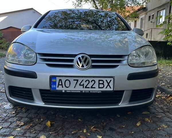 Серый Фольксваген Гольф, объемом двигателя 1.6 л и пробегом 220 тыс. км за 5200 $, фото 17 на Automoto.ua